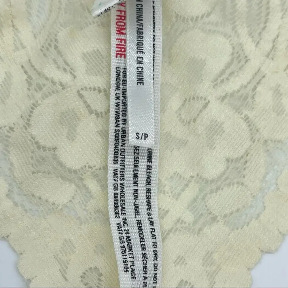 Free‎ People Ivory Colored Bralette